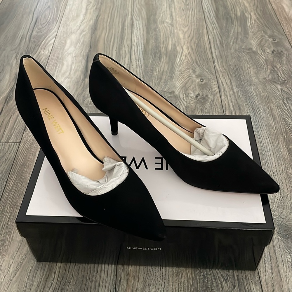 Nine West- Black Suede - kitten heel